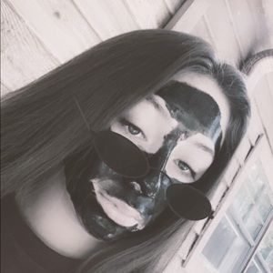 Meet your Posher, Deanna